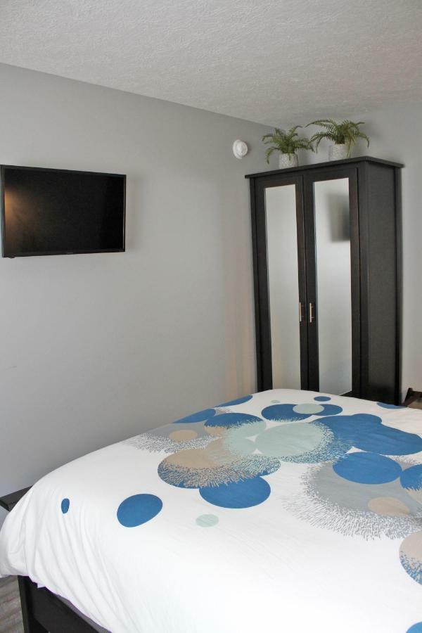 The Serenity Suite - Main Street Lodge In Berlin Extérieur photo